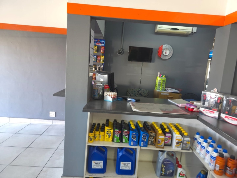 To Let Commercial Property for Rent in Oudtshoorn Central Western Cape